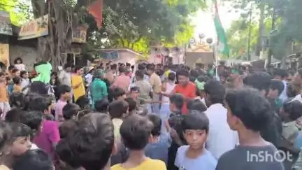 मुशहरी: मुजफ्फरपुर: अखाड़ा घाट से सुन्नी मुसलमानों ने निकाला हुसैनी अखाड़ा, युवाओं ने दिखाए करतब