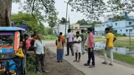 বালুরঘাট: দিগড়ায় কীটনাশক খেয়ে আত্মঘাতী মিষ্টির দোকানের কারিগর, মৃত্যুর কারণ নিয়ে ধন্দে পরিবার পরিজন