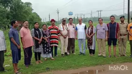 ରାଉରକେଲା ମ୍ୟୁନିସିପାଲଟି: ରାଉରକେଲାର ହମିରପୁରଠାରେ "ବନ ମହୋତ୍ସବ " କାର୍ଯ୍ୟକ୍ରମରେ ବୃକ୍ଷ ରୋପଣ କରାଗଲା