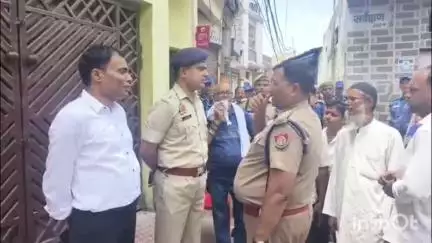 बरेली: बारादरी थाना क्षेत्र के जोगी नवादा में शांतिपूर्ण तरीके से निकाला गया मोहर्रम का जुलूस, पुलिस प्रशासन रहा मुस्तैद