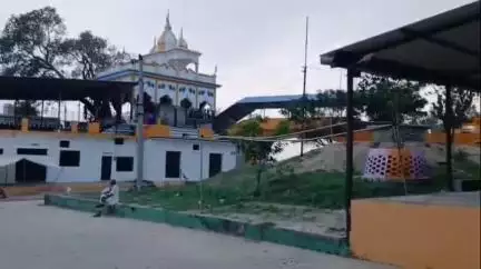 नौगावां सादात: नौगांवा तहसील क्षेत्र के महाकाली मंदिर पर सोमवार को भव्य मेले का आयोजन किया जाएगा, तैयारी पूरी