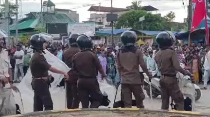 পূব ডিব্ৰুগড়: মহানগৰত শান্তি-শৃংখলাৰে অনুষ্ঠিত হয় মহৰম, সদৰত নিৰাপত্তাৰ ক্ষেত্ৰত অৱগত কৰে অসম আৰক্ষীৰ আইজিপি অখিলেশ সিঙে