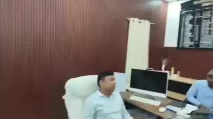 बाढ़: SDM बाढ़ ने प्रेस कॉन्फ्रेंस कर गहन पुनरीक्षण कार्य के दस्तावेजों पर संदेह किया दूर