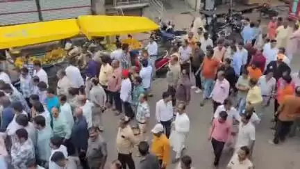 देवास नगर: ब्राह्मण समाज के पूर्व अध्यक्ष के घर पथराव, हिंदू समाज ने कोतवाली थाने में दिया आवेदन