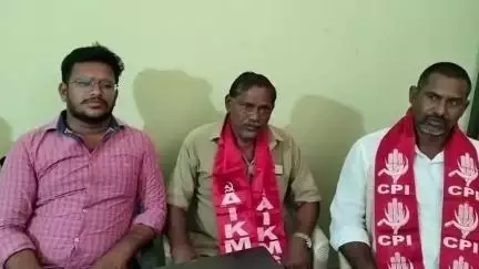 శింగనమల: గార్లదిన్నె మండల కేంద్రంలోని ఏవైఎఫ్ జిల్లా అధ్యక్షుడు శ్రీనాథ్ చౌదరి మీడియా సమావేశం