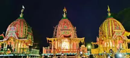 ଅନୁଗୋଳ: ଅନୁଗୋଳ ଶୈଳ ଶ୍ରୀକ୍ଷେତ୍ର ଠାରେ ଭକ୍ତଙ୍କୁ ସୁନା ବେଶରେ ଦର୍ଶନ ଦେଲେ ଚତୁର୍ଦ୍ଧା ମୂର୍ତ୍ତି