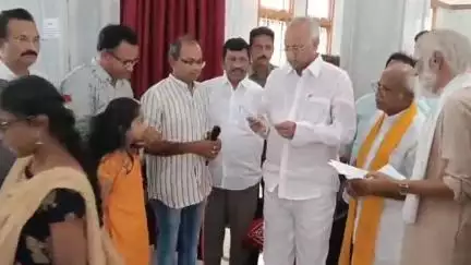 భీమవరం: ప్రతిభకు పేదరికం అడ్డు రాకూడదు : ఎమ్మెల్యే పులపర్తి రామాంజనేయులు