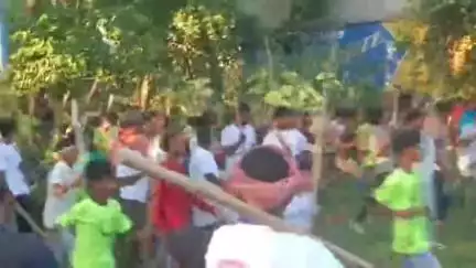 গোয়ালপোখর ২: শান্তিপূর্ণ ভাবে সম্পূর্ণ হলো চাকুলিয়া থানার জামীরা কারবালা মাঠে মহরম উৎসব উপস্থিত ছিলেন এসডিপিও রবীরাজ আবস্থি