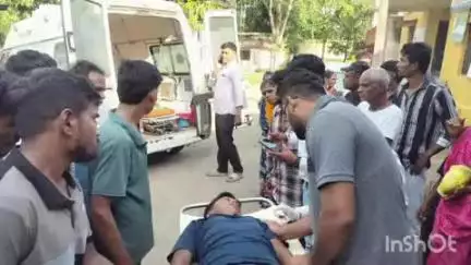 बांसवाड़ा: तलवाड़ा के पास जीप और बाइक की भिड़ंत में बाइक सवार दादा और पोता हुए घायल, इलाज जारी