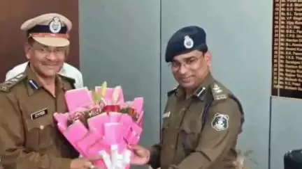 रायपुर: रायपुर के आईजी-एसएसपी ने जिले के पुलिस अधिकारियों की बैठक ली