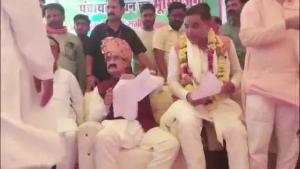 बडोनी: पूर्व गृहमंत्री नरोत्तम मिश्रा पहुंचे जिगना, ₹37.5 लाख की लागत से बनने वाले पंचायत भवन के निर्माण कार्य का किया भूमिपूजन