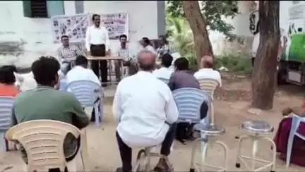 ప్రపంచ జునోసిస్ దినోత్సవాన్ని పురస్కరించుకుని కలికిరిలో పెంపుడు కుక్కలకు యాంటీ రాబిస్ టీకాలు పంపిణీ
