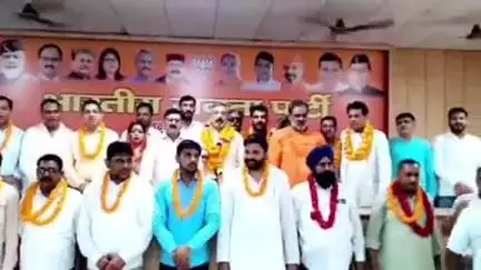 हरिद्वार: जगजीतपुर स्थित भाजपा कार्यालय में श्यामा प्रसाद मुखर्जी की जयंती मनाई गई, नवनिर्वाचित चेयरमैन और डायरेक्टरों का स्वागत