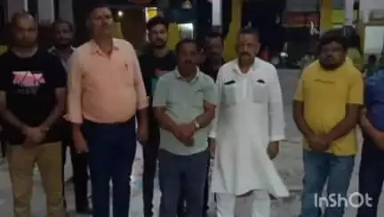लातेहार: वैष्णव दुर्गा मंदिर प्रांगण में मंदिर समिति ने शोक व्यक्त किया, समिति के संरक्षक सहित कई लोग शामिल हुए