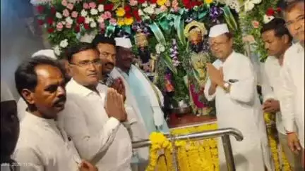 सिंदखेड राजा: श्रीक्षेत्र वैष्णवगड येथे आषाढी एकादशी निमित्त श्री विठ्ठल रुक्मिणीचे माजी मंत्री डॉ राजेंद्र शिंगणे यांनी घेतले दर्शन