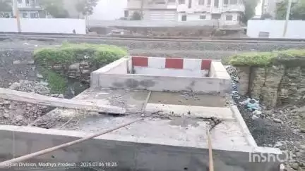 जावरा: भोपाल के बाद अब जावरा में भी 90 डिग्री रेलवे अंडरब्रिज बन रहा है, जो चर्चा का विषय है