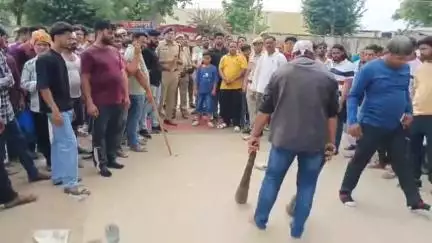 नीम का थाना: नीमकाथाना और पाटन में मातमी धुनों के साथ निकाले गए ताजिया, समाज के युवाओं ने दिखाए अनेक करतब