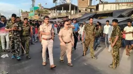 গোয়ালপোখর ১: মহরম উপলক্ষ্যে গোয়ালপোখর থানার বিভিন্ন এলাকা পরিদর্শন করলেন ইসলামপুর পুলিশ জেলার অতিরিক্ত পুলিশ সুপার