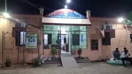 କବିସୂର୍ଯ୍ୟନଗର: ବୁରୁଝରୀ ଓ ତାଳସରରୁ 87 ଲିଟର ଚୋରା ମଦ ଜବତ ସହ ଦୁଇ ଜଣଙ୍କୁ ଗିରଫ କଲା ପୋଲିସ