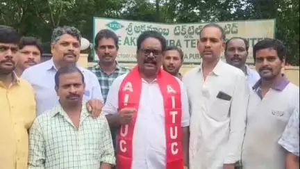 తణుకు: లేబర్ కోడ్‌ల రద్దు కోరుతూ జులై 9న జరిగే దేశవ్యాప్త సార్వత్రిక సమ్మెను జయప్రదం చేయాలి: జిల్లా ఏఐటీయూసీ అధ్యక్షుడు భీమారావు