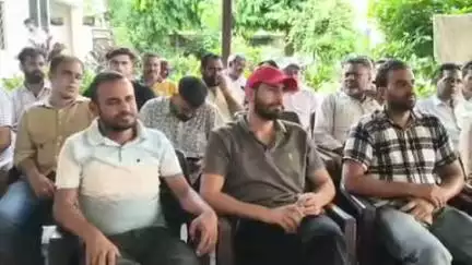 रूड़की: जादूगर रोड पर महानगर कांग्रेस कमेटी के कार्यालय में हुई बैठक, शहर की जनता के हितों की लड़ाई शुरू करने की तैयारी