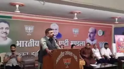 मंडला: जिला भाजपा कार्यालय में मनाई गई डॉ. श्यामा प्रसाद मुखर्जी की जयंती, मंत्री संपतिया उइके रही मौजूद