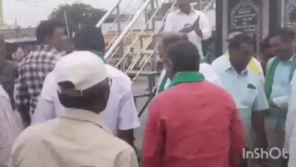 పట్టణంలో ఏకలవ్యుడి విగ్రహానికి నివాళులర్పించిన ఎమ్మెల్యే ప్రత్తిపాటి పుల్లారావు