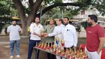 రాజమండ్రి సిటీ: క్రీడలను, క్రీడాకారులను ప్రోత్సహించేందుకు నిరంతరం కృషి:  డీసీసీ అధ్యక్షుడు విశ్వేశ్వర్ రెడ్డి