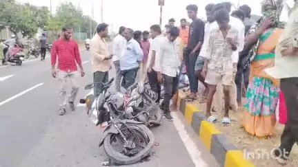 బొడ్డువానిపాలెం వద్ద డివైడర్‌ను బైక్‌ ఢీకొనడంతో ఇద్దరి యువకులకు తీవ్ర గాయాలు, అద్దంకి ప్రభుత్వ ఆసుపత్రికి తరలింపు