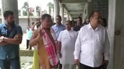 মঙলদৈ ভাগ: জিলাৰ বিদ্যালয়সমূহৰ প্ৰধান শিক্ষকৰ সমস্যা সমাধানত সময় লাগিব, মঙলদৈত এই মন্তব্য মন্ত্ৰী ৰণোজ পেগুৰ