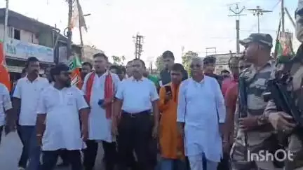 কোচবিহার ১: মিছিলে BJP-র স্লোগান কী ? বিধায়কের গাড়িতে রাতে অপরাধ হবে অথচ ধরা যাবে না, পুলিশ লাইন সংলগ্ন এলাকায় কটাক্ষ তৃণমূল নেতার