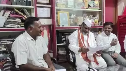 मुर्तीजापूर: जितापूर (नाकट) येथे माजी उपसरपंचांनी स्मशानभूमी शेडच्या मागणीचे निवेदन देताच आमदार हरीष पिंपळेंनी केले ५ लाख मंजूर