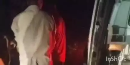 कुक्षी: गिरवान्या में ट्रैक्टर की टक्कर से 23 वर्षीय बाइक सवार युवक घायल, 108 वाहन से अस्पताल पहुंचाया गया