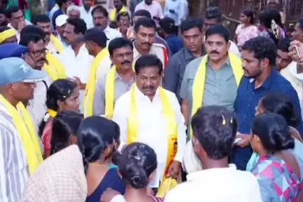 కొండపి: టంగుటూరు మండలం మర్లపాడు గ్రామంలో సుపరిపాలనలో తొలి అడుగు కార్యక్రమాన్ని నిర్వహించిన ఏపీ సాంఘిక సంక్షేమ శాఖ మంత్రి స్వామి