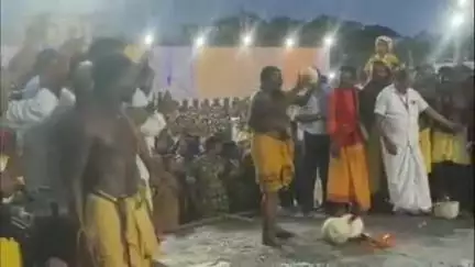పట్టణంలో ద్రౌపతి సమేత ధర్మరాజు స్వామి బ్రహ్మోత్సవాల్లో భాగంగా వైభవంగా అగ్నిగుండ మహోత్సవం