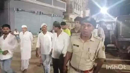 हिलसा: हिलसा में मुहर्रम पर निकला मातम ताजिया जुलूस, अखाड़ों के उस्तादों ने किया कला का प्रदर्शन