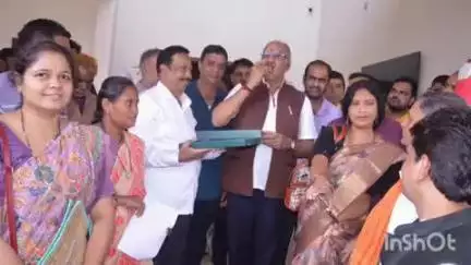 तिल्दा: तिल्दा नेवरा के नवनियुक्त सांसद प्रतिनिधि राम पंजवानी ने सांसद से मिलकर जताया आभार