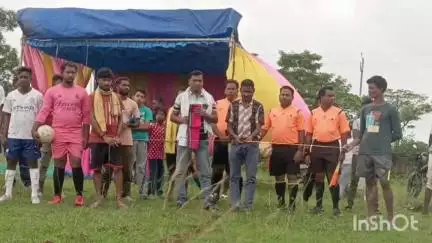 ବୀରମହାରାଜପୁର: ସାନଅଙ୍କରିଆ ଖେଳ ପଡିଆ ଠାରେ ଏକ ଦିବସୀୟ ମାଁ କନ୍ଧେନ୍ ବୁଢ଼ୀ ଫୁଟବଲ ଟୁର୍ଣ୍ଣାମେଣ୍ଟ ଅନୁଷ୍ଠିତ , ପିପିଲିକାନି ଚମ୍ପିୟାନ
