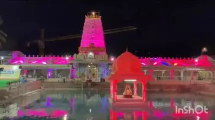 పూతలపట్టు: కాణిపాకం ఆలయ పుష్కరిణి వద్ద కళా కళానివేదన కార్యక్రమంలో భక్తులను ఆకర్షించిన నాట్య ప్రదర్శన