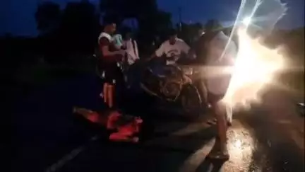 बलौदा: कोसमंदा गांव के आगे बाइक चालक गिरा, हादसे में उसे आई चोट, अस्पताल ले जाया गया