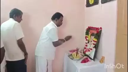 மேட்டுப்பாளையம்: மேட்டுப்பாளையத்தில் உதகை சாலையில் காந்தி சிலை அருகே தே.மு.தி.க சார்பில் கட்சி அலுவலகம் திறப்பு