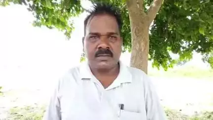 करछना: भटेरवा गांव में न्यायालय के स्थगन आदेश के बावजूद भूमिधारी जमीन पर दबंग कर रहे कब्जा, पीड़ित ने पुलिस से की शिकायत