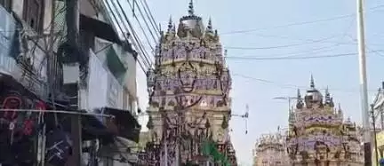बहेड़ी: बहेड़ी के नैनीताल रोड स्थित मेन बाजार में नगर और ग्रामीण क्षेत्र से आए ताज़िए, जगह-जगह हुआ लंगर का इंतज़ाम