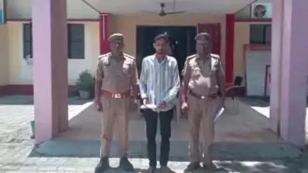 महोबा: धरौन गांव से अवैध तमंचा समेत युवक को गिरफ्तार किया गया, पुलिस की कार्रवाई से कानून का सख्त संदेश