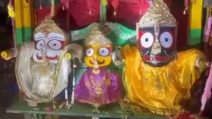ଆନନ୍ଦପୁର: ବଞ୍ଚୋରେ   ଦଧିବାମନଜୀଉଙ୍କ ସୁନାବେଶ , ଶହ ଶହ ଶ୍ରଦ୍ଧାଳୁଙ୍କ ସମାଗମ