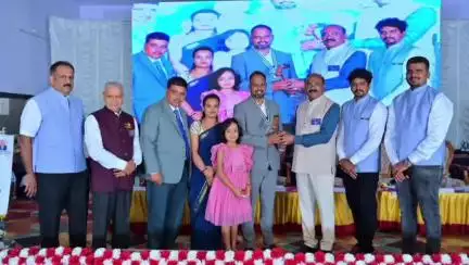 ಚಾಮರಾಜನಗರ: ನಗರದಲ್ಲಿ ರೋಟರಿ ಸಿಲ್ಕ್ ಸಿಟಿ ಅಧ್ಯಕ್ಷರಾಗಿ ಎಚ್.ಬಿ. ಶಮಿತ್ ಕುಮಾರ್ ಪದಗ್ರಹಣ
