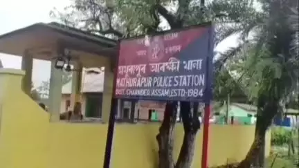 সোণাৰি: মথুৰাপুৰত ভয়ংকৰ পথ দুৰ্ঘটনাত এজন যুৱক নিহত, আহত আন এজন