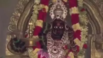 ಚಿಕ್ಕಬಳ್ಳಾಪುರ: ಪಟಾಲಮ್ಮ ದೇವಾಲಯದಲ್ಲಿ ಕಳ್ಳತನ ಅಗಲಗುರ್ಕಿ ಬನ್ನಿಕುಪ್ಪೆ ಹೋಗುವ ಮಧ್ಯೆ ಇರುವ ದೇವಾಲಯ