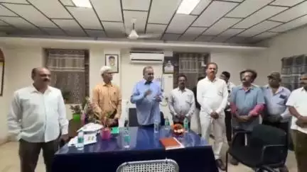 కుప్పం: ప్రయాణికుల పట్ల ఆర్టీసీ సిబ్బంది మర్యాదపూర్వకంగా నడుచుకోవాలి: ఏపీఎస్ఆర్టీసీ వైస్ ఛైర్మన్ మునిరత్నం