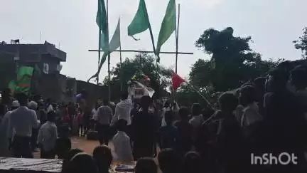 पीरो: पीरो में विभिन्न जगहों पर कड़ी सुरक्षा व्यवस्था के बीच निकाली गई भव्य ताजिया जुलूस